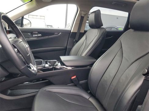 Certified 2023 Lincoln Nautilus Reserve image 13