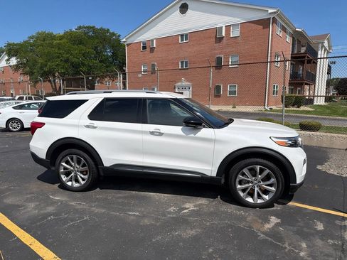 Used 2023 Ford Explorer Platinum w/ Technology Package AWD/4WD image 6