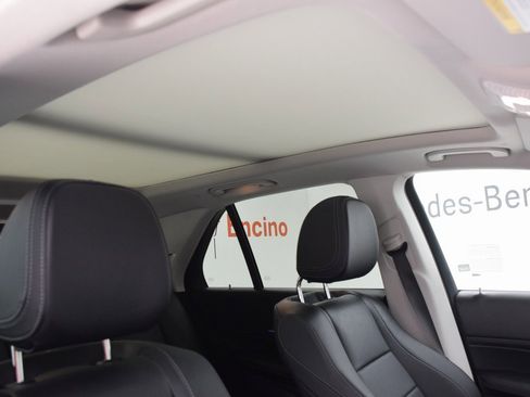 Used 2025 Mercedes-Benz GLE 350 4MATIC image 17