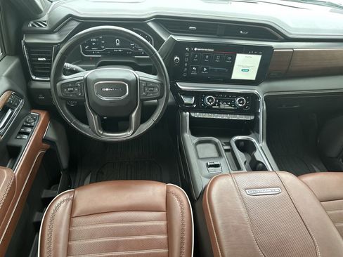Certified 2024 GMC Sierra 2500 Denali Ultimate AWD/4WD image 16