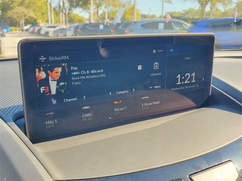 Used 2025 Acura RDX SH-AWD image 28