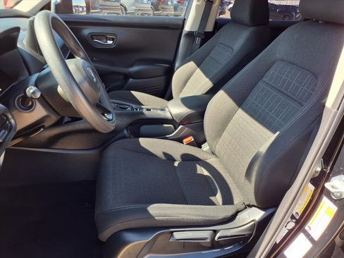 Used 2025 Honda HR-V LX image 16