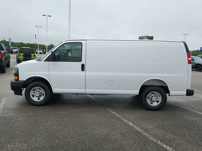 New 2026 Chevrolet Express 3500