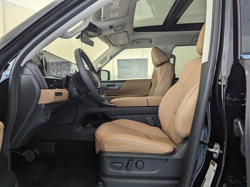 New 2026 INFINITI QX80 Luxe w/ Cargo Package image 6