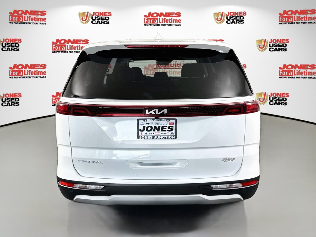 Certified 2024 Kia Carnival EX FWD image 16