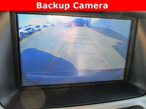 Used 2018 GMC Yukon SLT w/ Premium Edition image 16