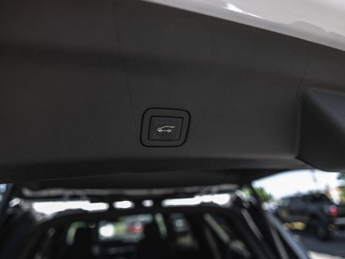 New 2026 Chevrolet Tahoe Premier AWD/4WD image 37