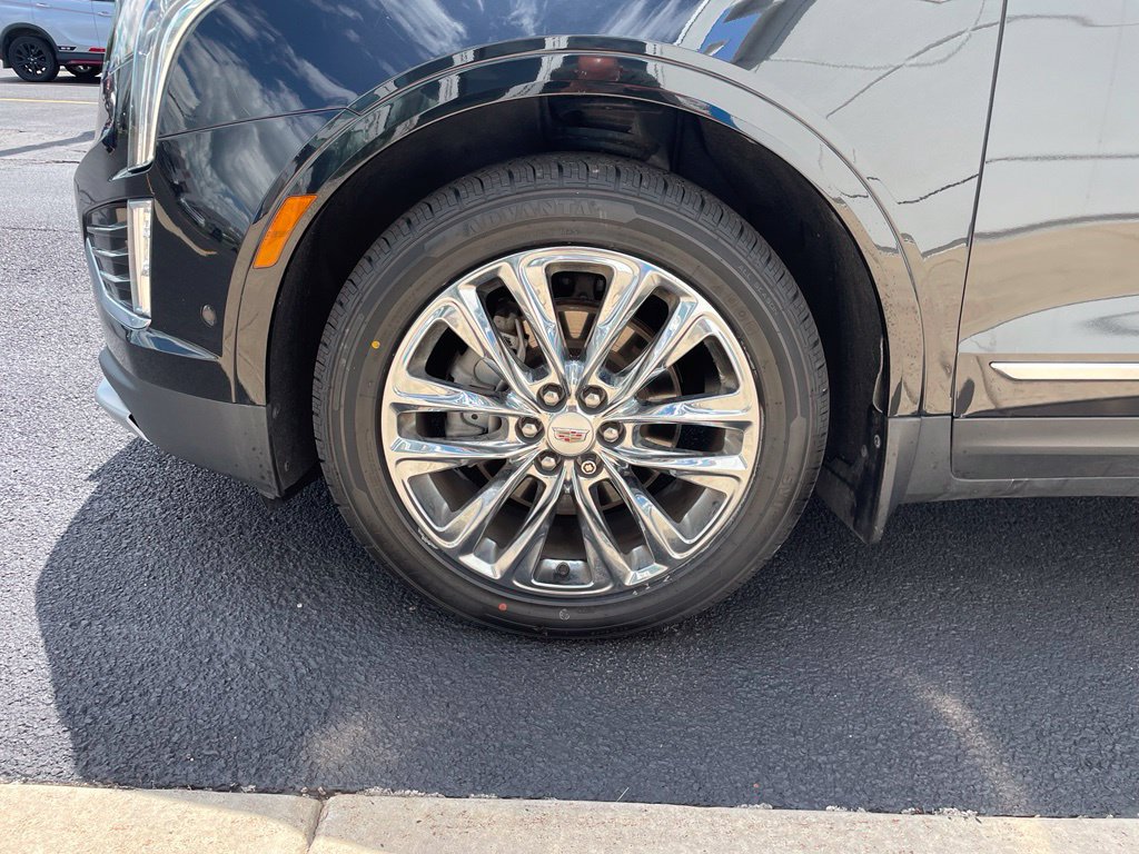 Used 2021 Cadillac XT5 Premium Luxury w/ Platinum Package AWD/4WD image 17