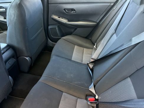 Used 2024 Nissan Sentra SV FWD image 5