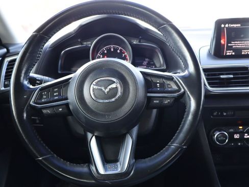 Used 2018 MAZDA MAZDA3 Grand Touring w/ Premium Equipment Package FWD image 19