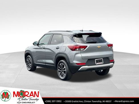 Used 2025 Chevrolet TrailBlazer LT AWD/4WD image 4