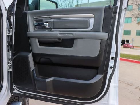 Used 2018 RAM 1500 Lone Star image 9