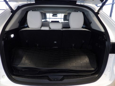 Certified 2024 MAZDA CX-90 3.3 Turbo w/ Premium Plus Pkg image 20