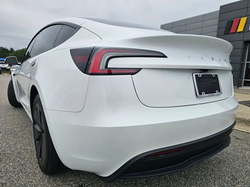 Used 2024 Tesla Model 3 Long Range RWD image 3