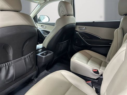 Used 2018 Hyundai Santa Fe Limited FWD image 15