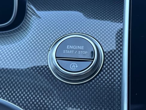 New 2025 Mercedes-Benz C 300 Sedan image 22