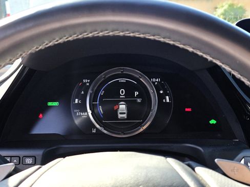 Used 2024 Lexus ES 300h F Sport image 15