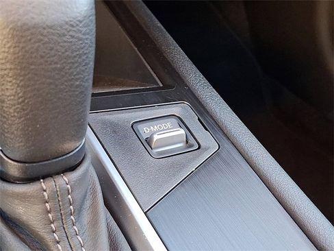 Used 2025 Nissan Kicks S image 25