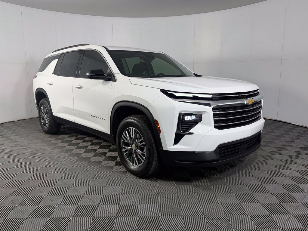 Used 2025 Chevrolet Traverse LT w/ Driver Confidence Package FWD image 10