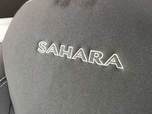 Used 2017 Jeep Wrangler Sahara w/ Connectivity Group image 13