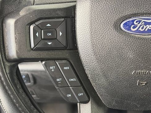 Used 2018 Ford F150 XLT w/ Equipment Group 302A Luxury AWD/4WD image 17