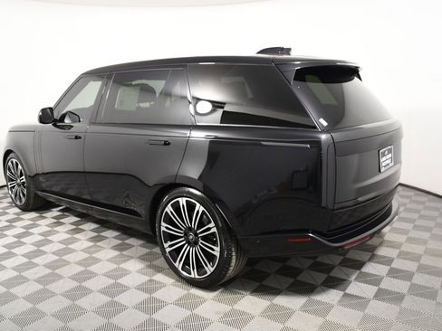 Used 2025 Land Rover Range Rover Long Wheelbase Autobiography AWD/4WD image 3