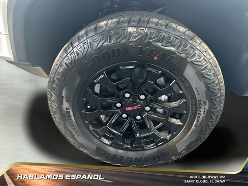 New 2026 GMC Canyon Elevation w/ Convenience Package image 9