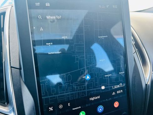 Used 2021 Ford Edge Titanium w/ Equipment Group 301A image 25