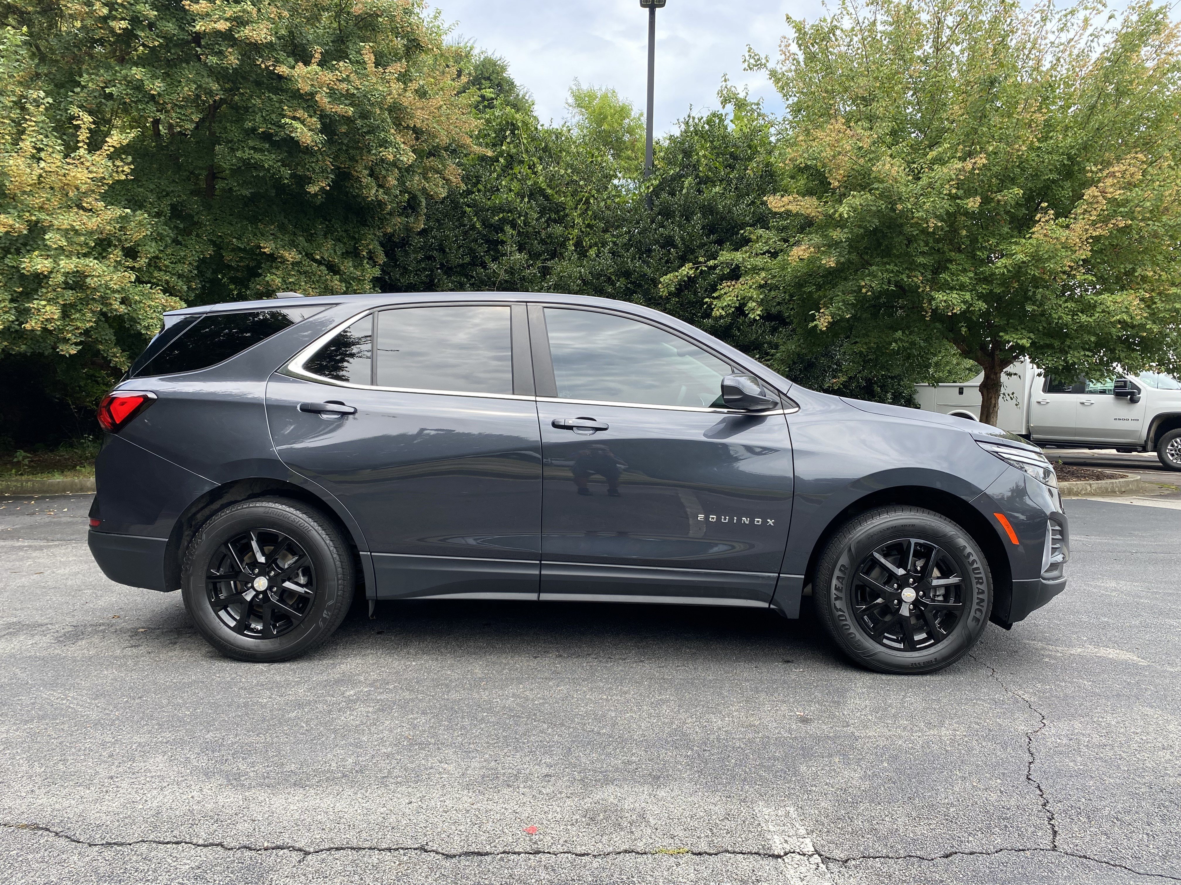 Used 2023 Chevrolet Equinox LT AWD/4WD image 10