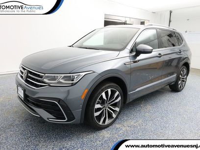 Used 2023 Volkswagen Tiguan SEL R-Line