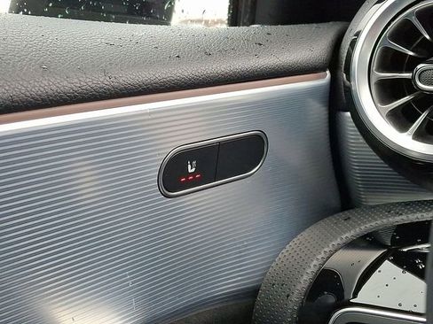 Used 2022 Mercedes-Benz A 220 4MATIC image 28