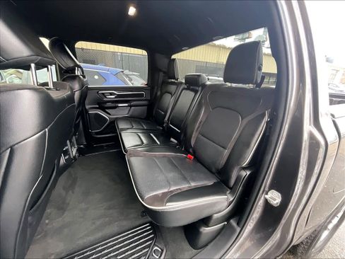 Used 2024 RAM 1500 Laramie image 15