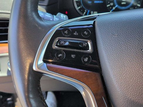 Used 2020 Cadillac Escalade Luxury RWD image 15