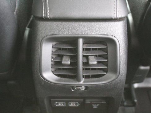 Used 2023 Jeep Cherokee Altitude Lux image 18