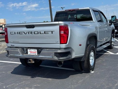 Used 2020 Chevrolet Silverado 3500 LT w/ Convenience Package AWD/4WD image 3