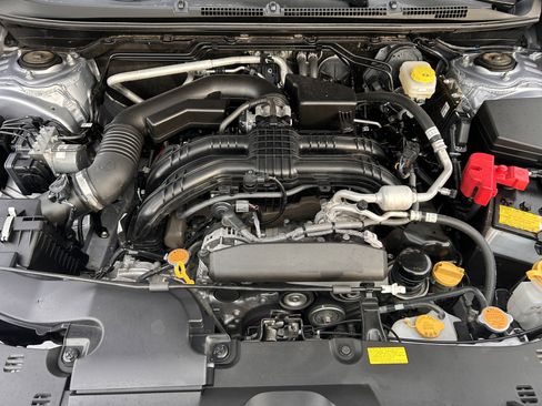 Used 2024 Subaru Crosstrek 2.0i Premium image 9