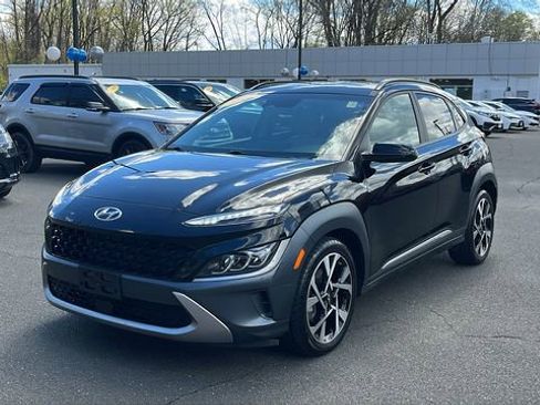 Used 2023 Hyundai Kona Limited w/ Cargo Package AWD/4WD image 3