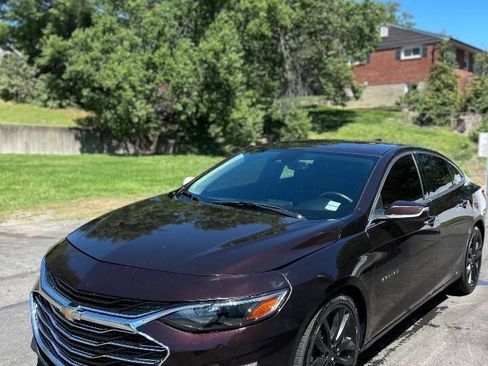 Used 2020 Chevrolet Malibu Premier FWD image 3