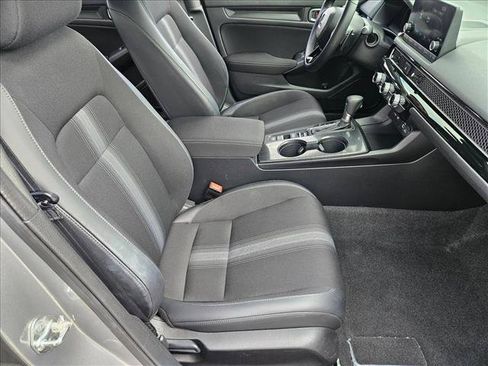 Used 2023 Honda Civic Sport image 19