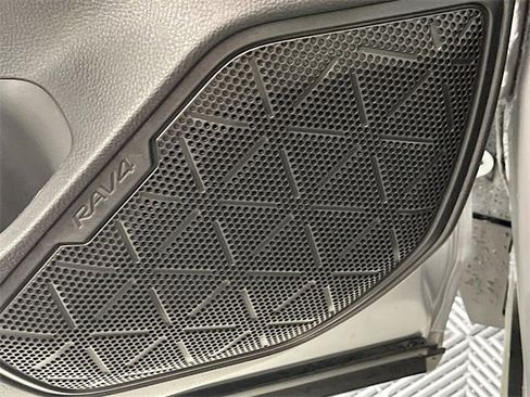 Used 2025 Toyota RAV4 XLE w/ Convenience Package image 19