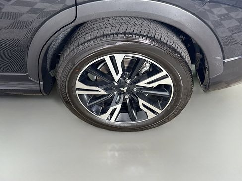 Used 2025 Mitsubishi Eclipse Cross Black Edition image 37