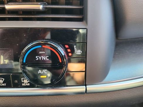 Certified 2024 Nissan Rogue SV w/ SV Premium Package FWD image 26