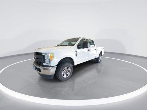 Used 2017 Ford F350 XL AWD/4WD image 4