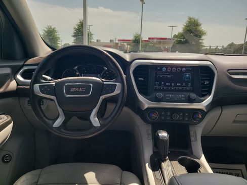 Used 2019 GMC Acadia SLT FWD image 24