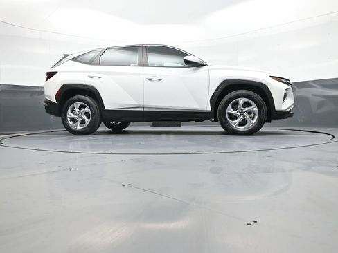 Certified 2023 Hyundai Tucson SE image 28