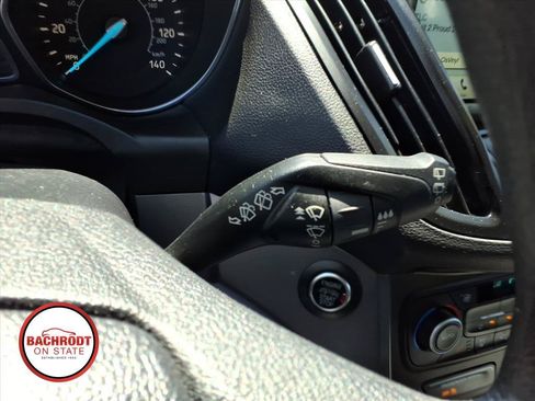 Used 2019 Ford Escape SE FWD image 21