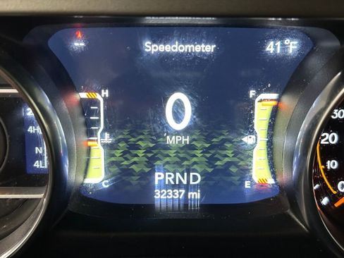 Used 2021 Jeep Wrangler Unlimited Sport image 3