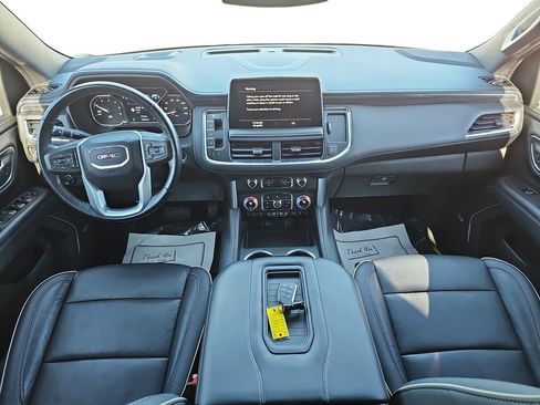 Used 2021 GMC Yukon SLT w/ SLT Luxury Package image 12