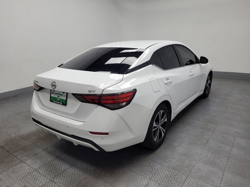 Used 2021 Nissan Sentra SV image 9