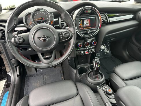Used 2020 MINI Cooper S w/ Premium Package image 13